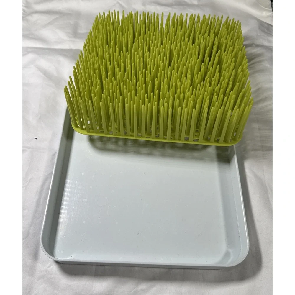 Boon Lawn B377 Baby Bottle Drying Rack, Green Grass Mat w/ White Tray